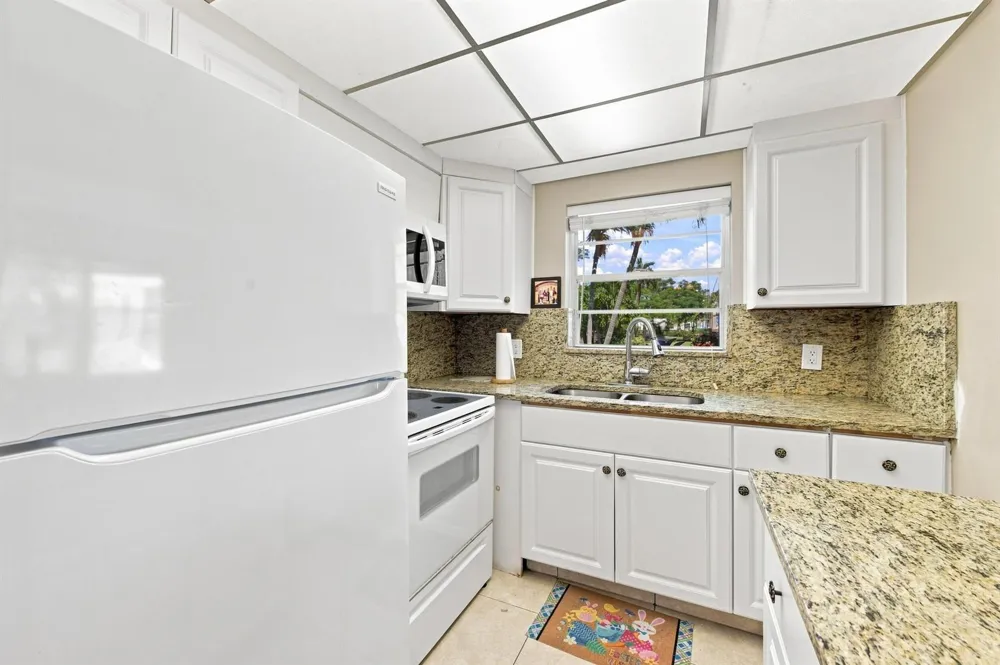 489 Tilford Deerfield Beach, FL 33442