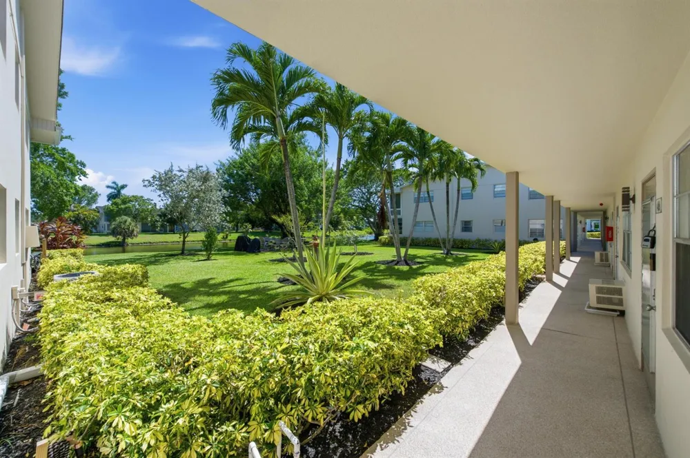 489 Tilford Deerfield Beach, FL 33442