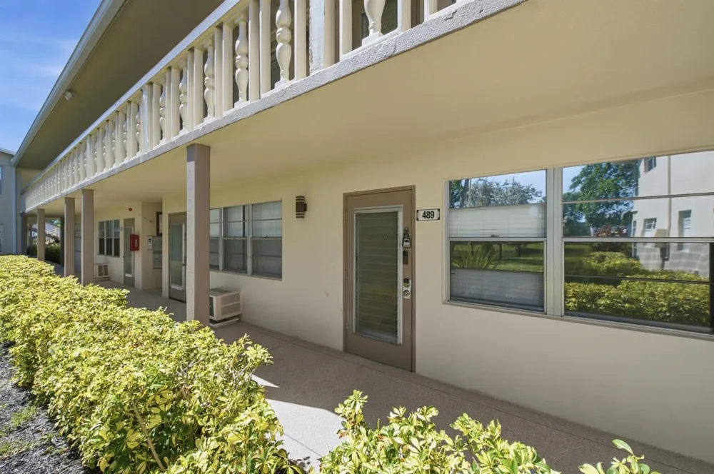 489 Tilford Deerfield Beach, FL 33442