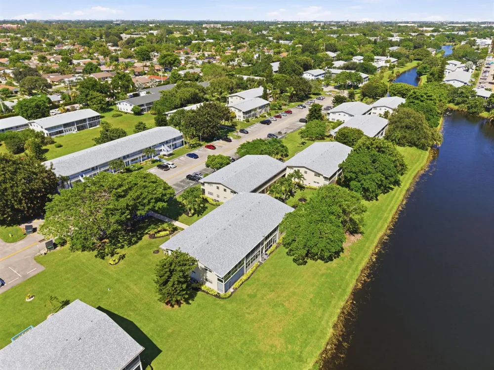 489 Tilford Deerfield Beach, FL 33442