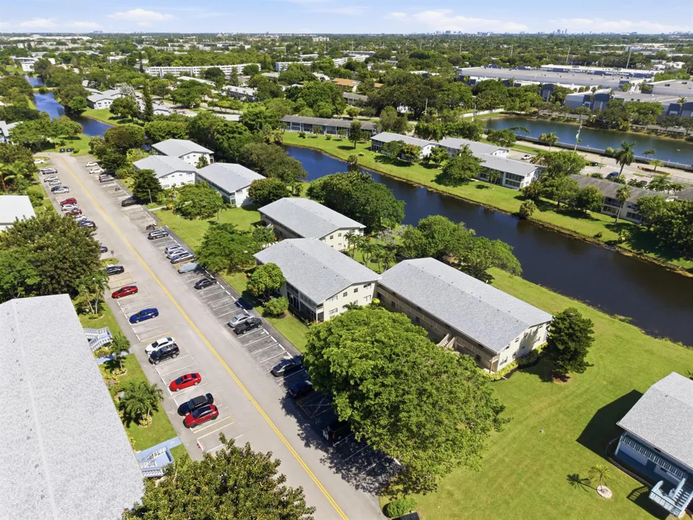 489 Tilford Deerfield Beach, FL 33442