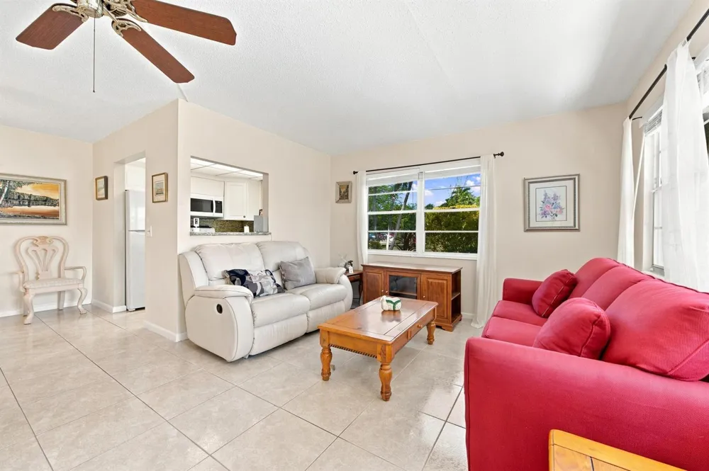 489 Tilford Deerfield Beach, FL 33442