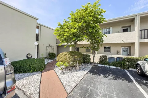 2540 Boundbrook Boulevard #204