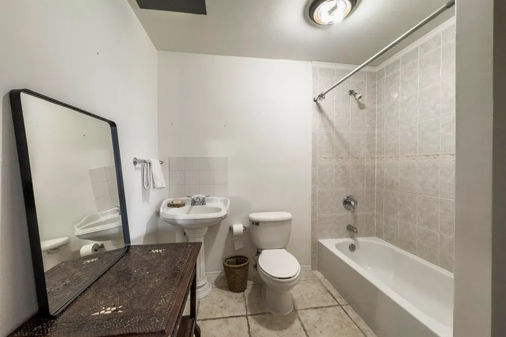 2540 Boundbrook Boulevard #204 Palm Springs, FL 33406