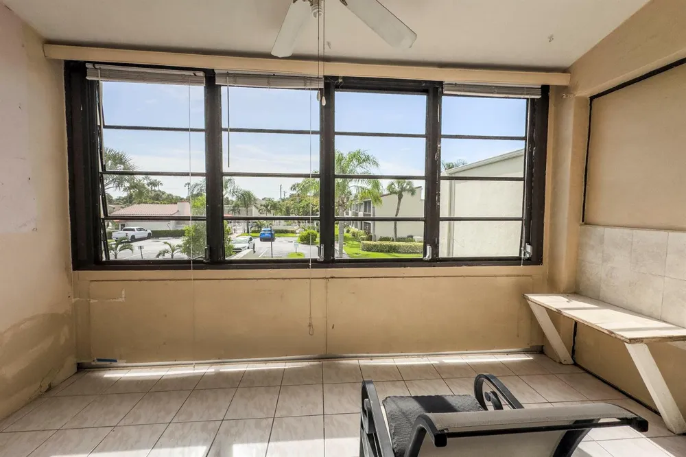 2540 Boundbrook Boulevard #204 Palm Springs, FL 33406