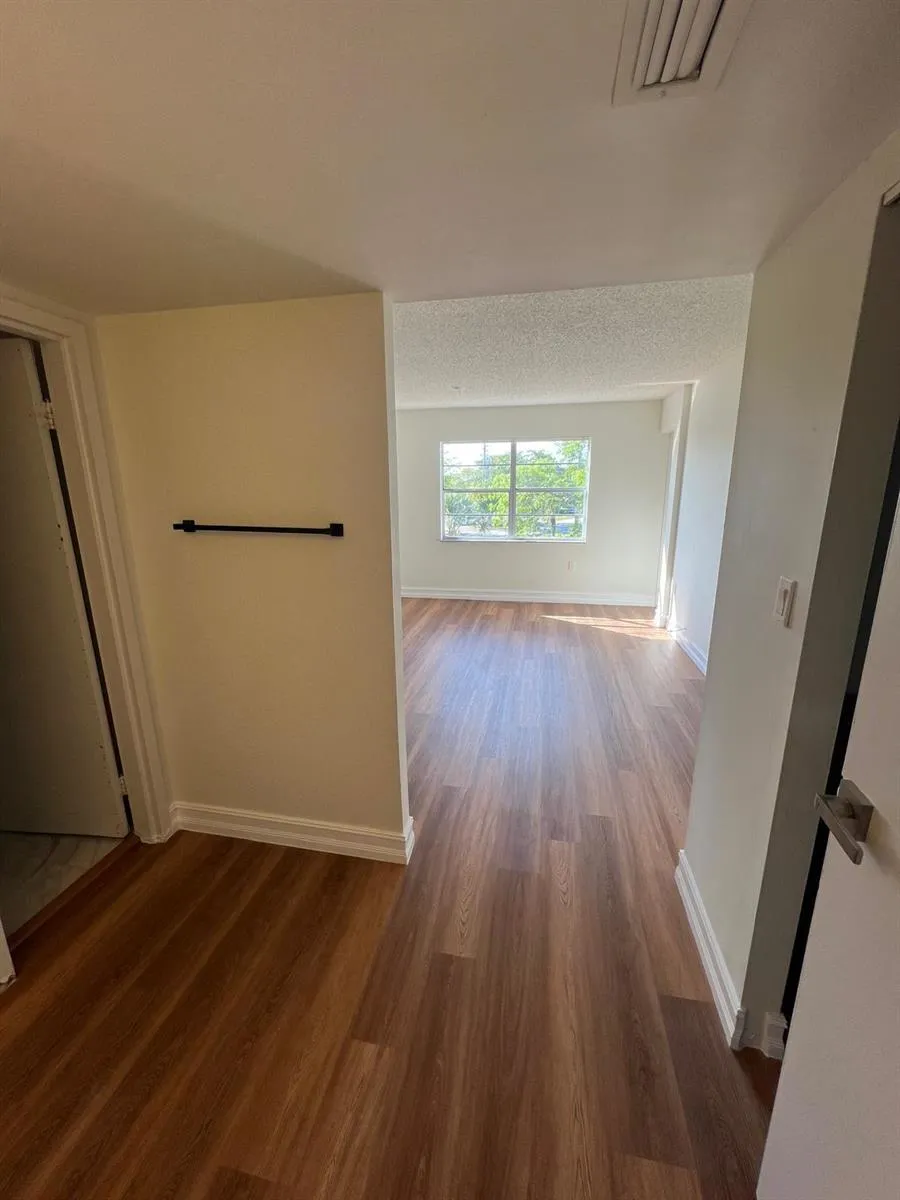 4304 NW 9th Ave #2-3B Deerfield Beach, FL 33064
