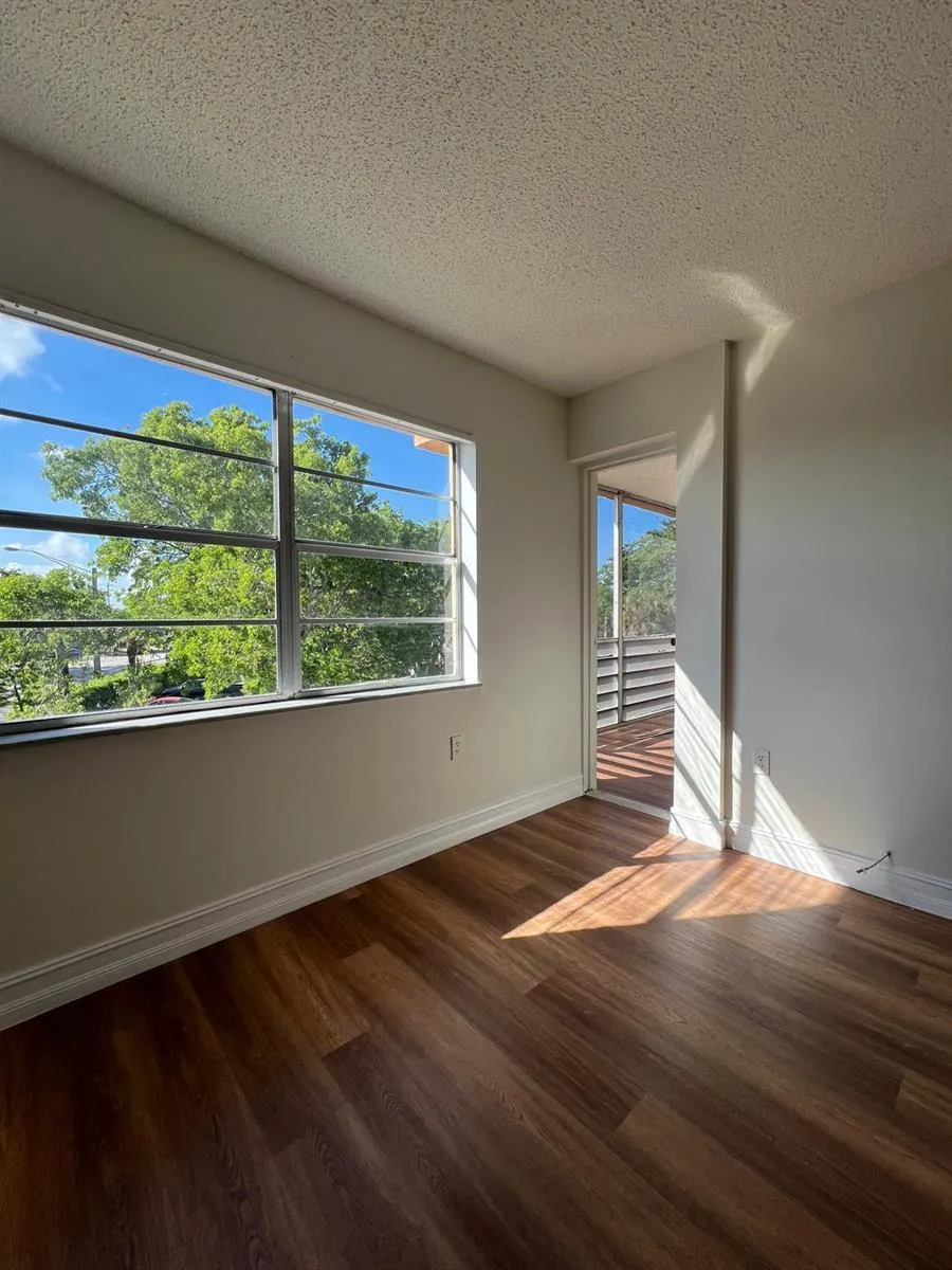 4304 NW 9th Ave #2-3B Deerfield Beach, FL 33064