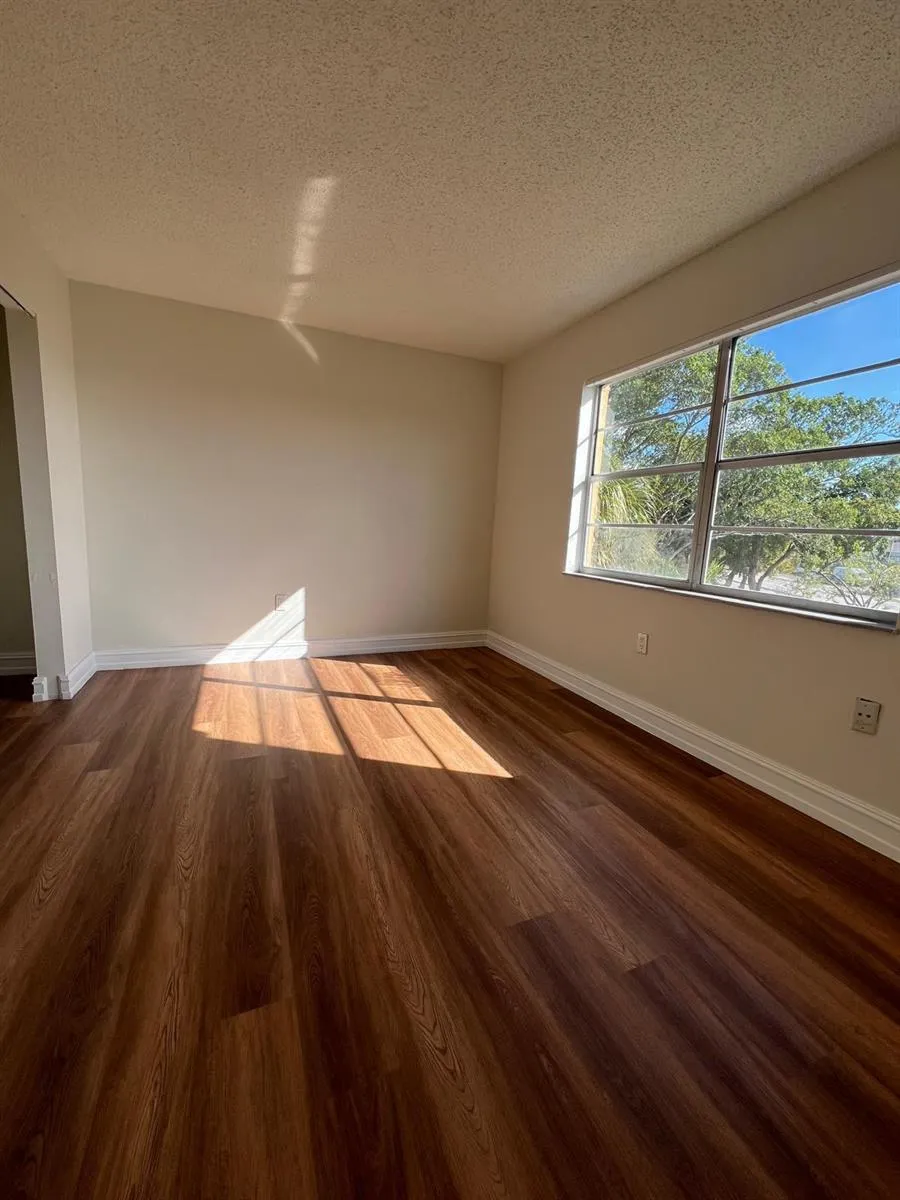 4304 NW 9th Ave #2-3B Deerfield Beach, FL 33064