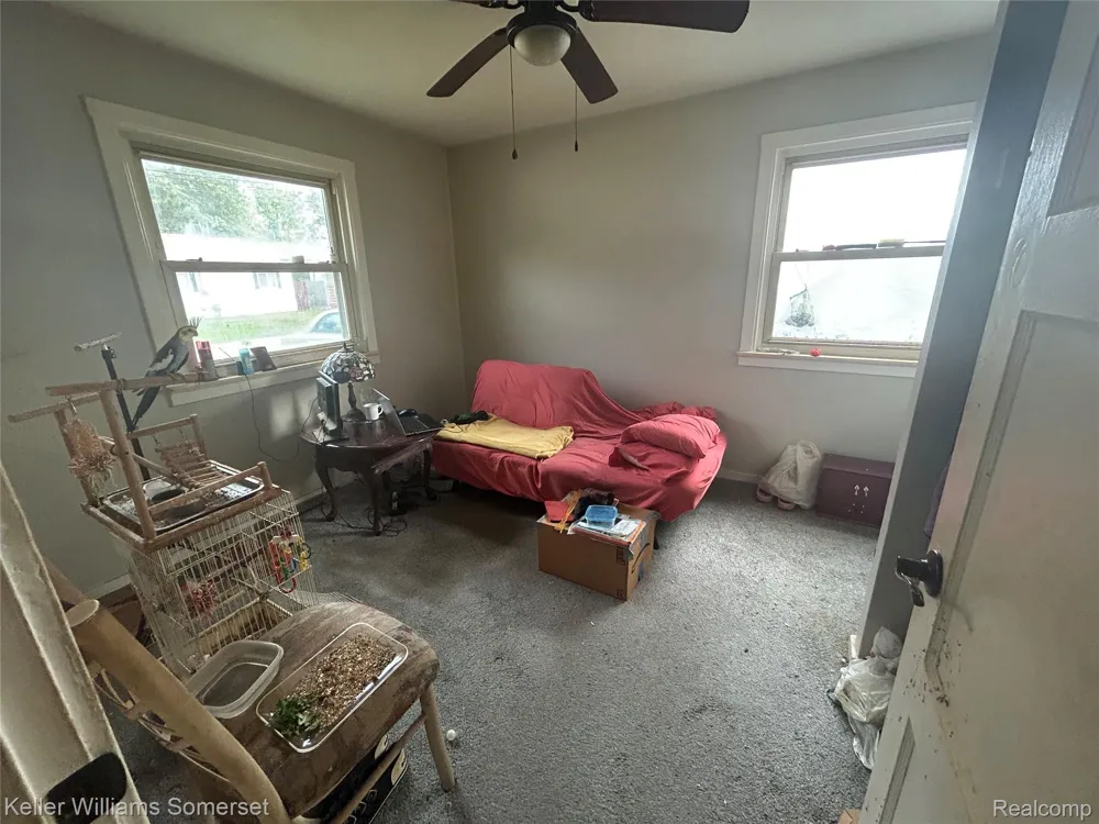 33809 Calumet Court Westland City, MI 48186