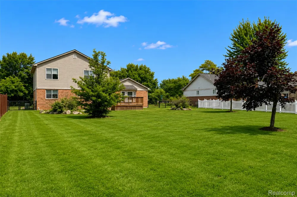 41585 Cherry Hill Road Canton Charter Township, MI 48188