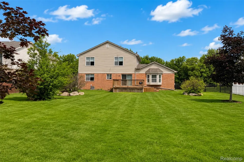 41585 Cherry Hill Road Canton Charter Township, MI 48188