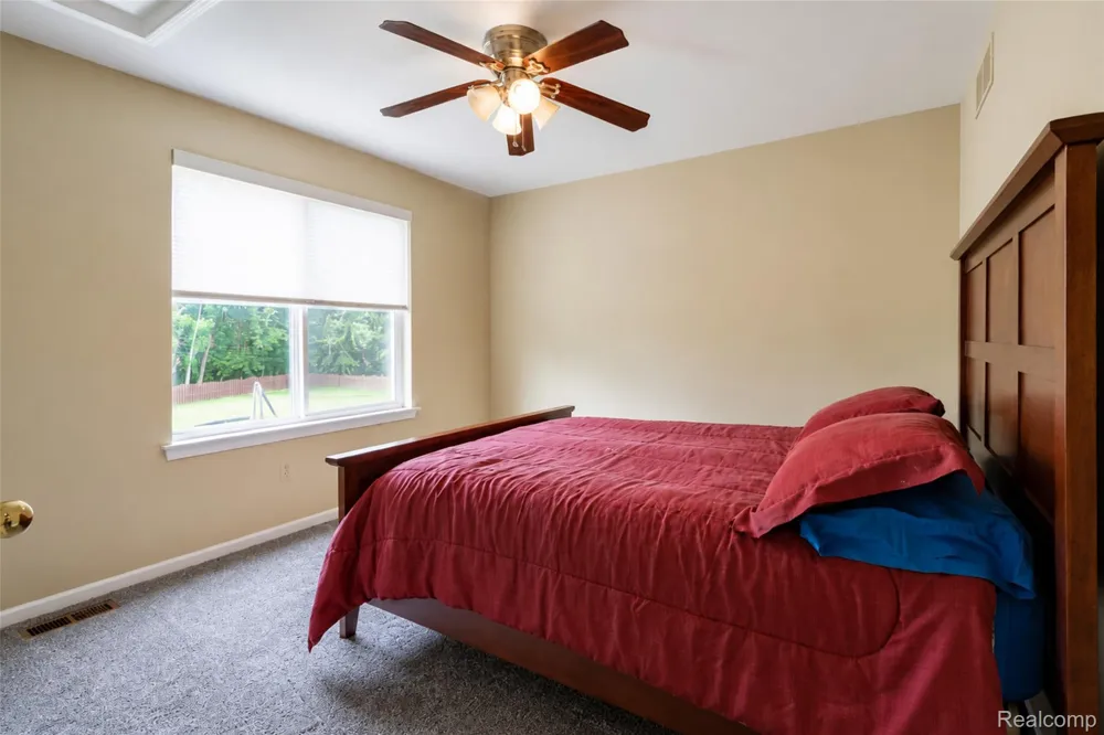 41585 Cherry Hill Road Canton Charter Township, MI 48188