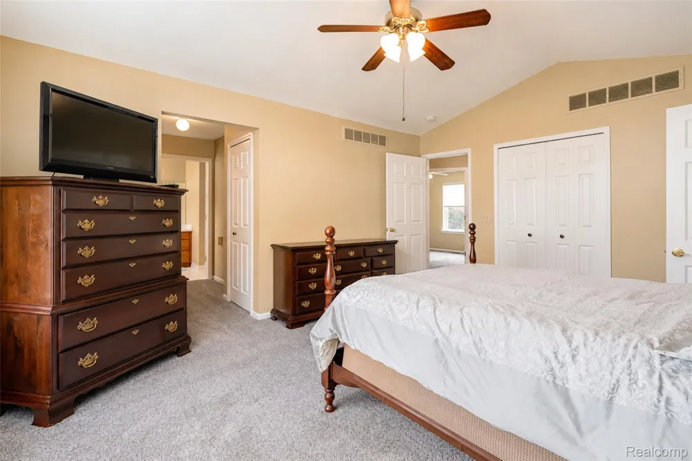 41585 Cherry Hill Road Canton Charter Township, MI 48188