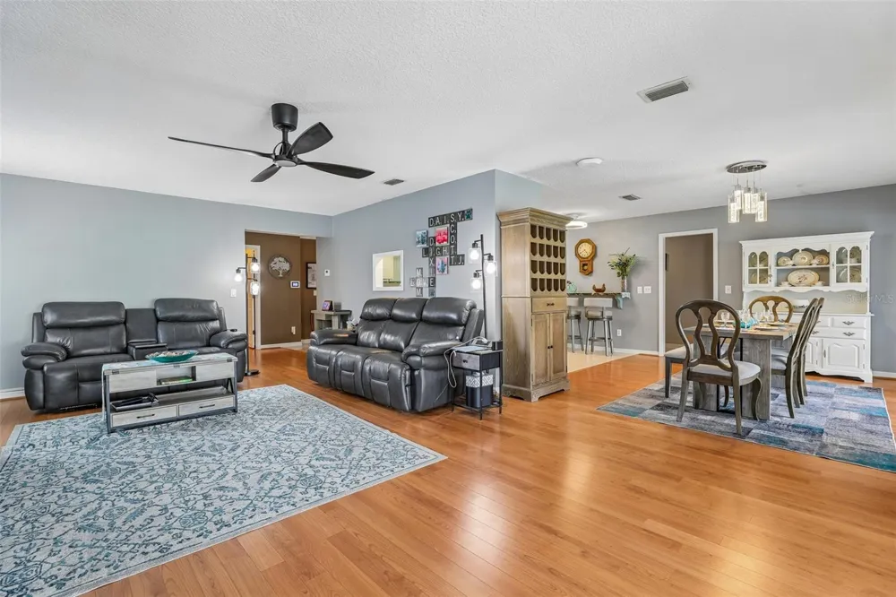1665 GOLFSIDE VILLAGE BOULEVARD Apopka, FL 32712