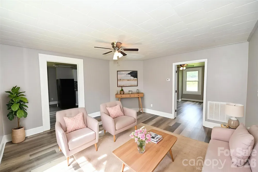 1632 C AVENUE SE Hickory, NC 28602