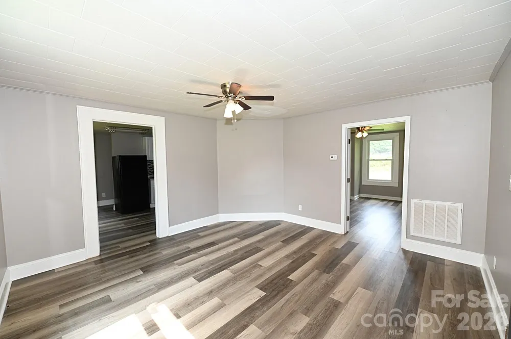 1632 C AVENUE SE Hickory, NC 28602