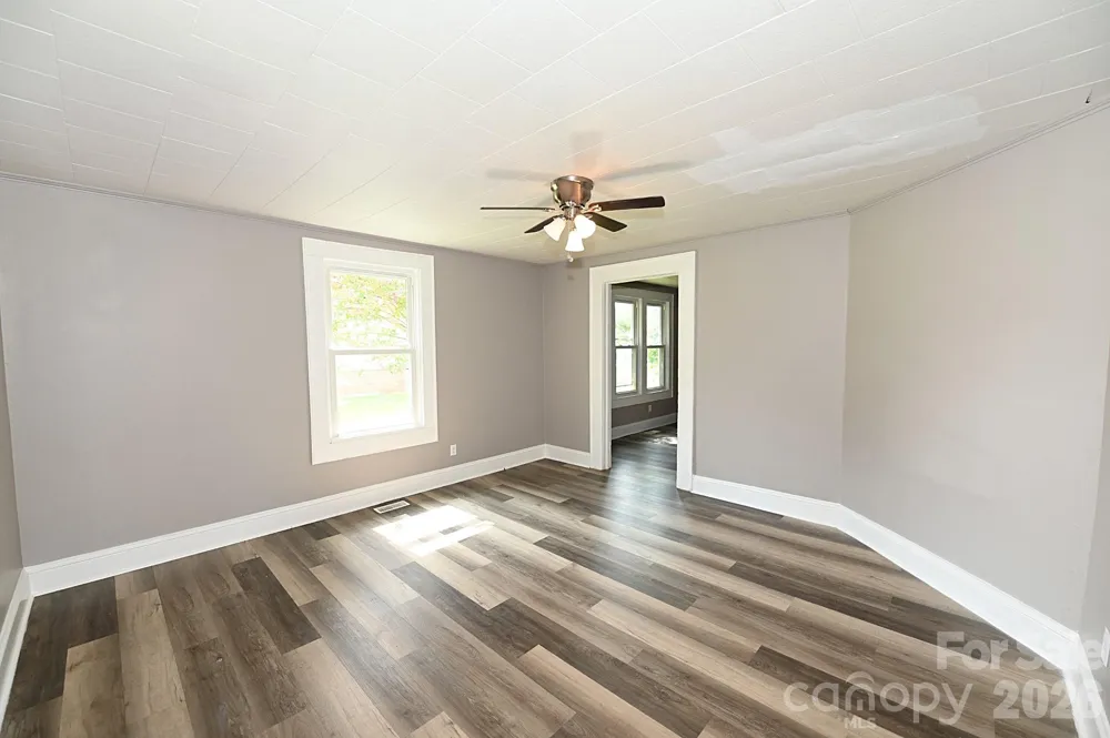 1632 C AVENUE SE Hickory, NC 28602