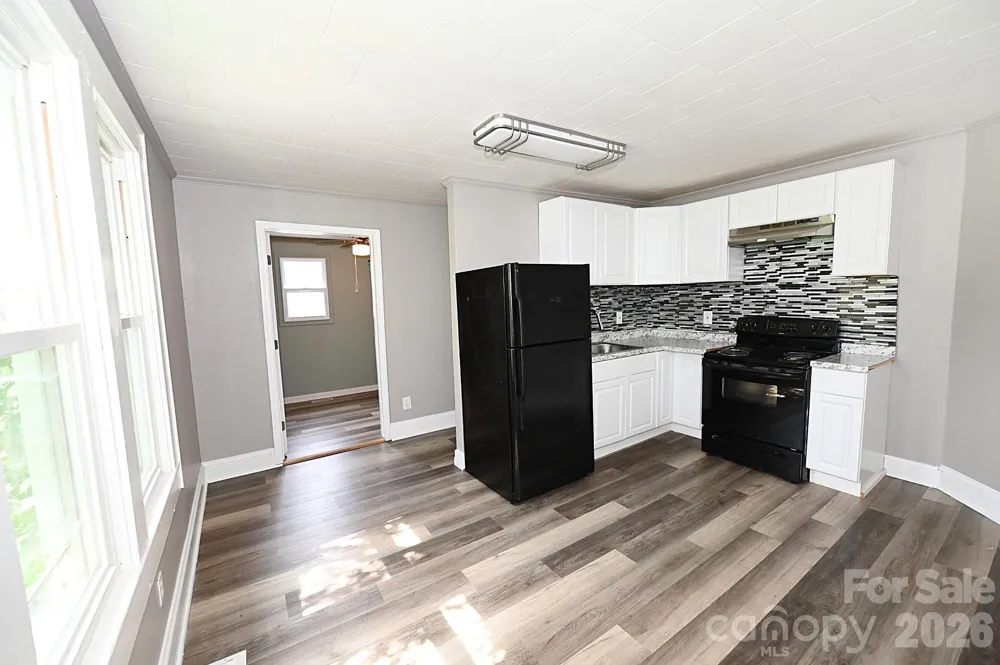 1632 C AVENUE SE Hickory, NC 28602