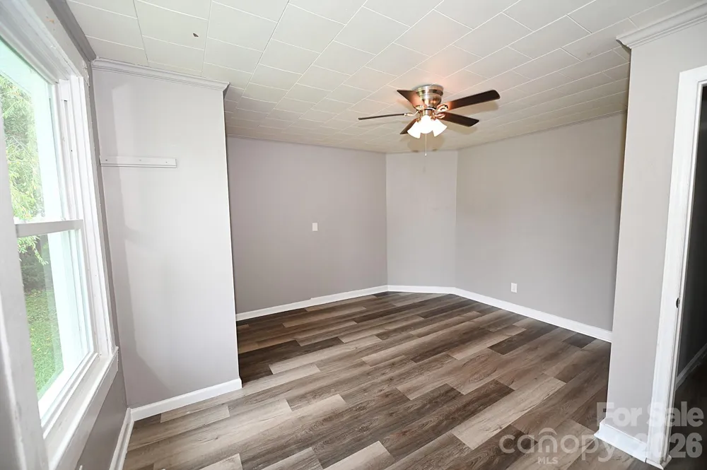 1632 C AVENUE SE Hickory, NC 28602