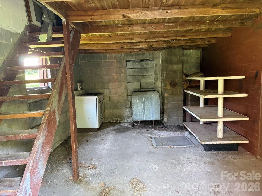 1710 STOKES FERRY ROAD Salisbury, NC 28144