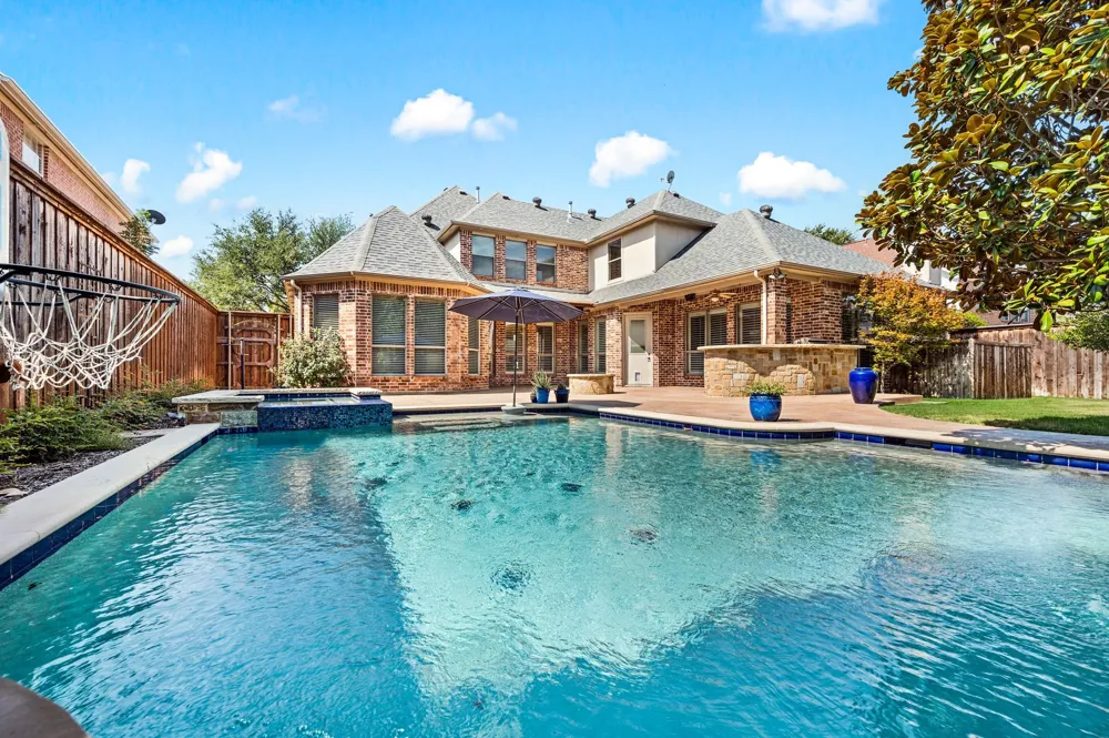 4472 Donegal Drive Frisco, TX 75034