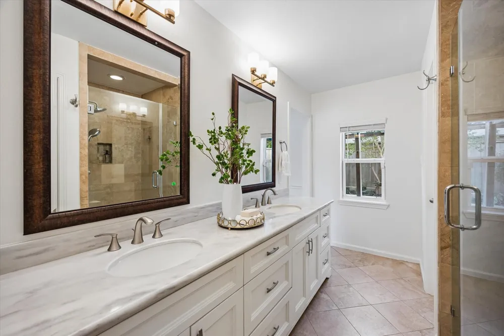 11523 Highgrove Drive Houston, TX 77077