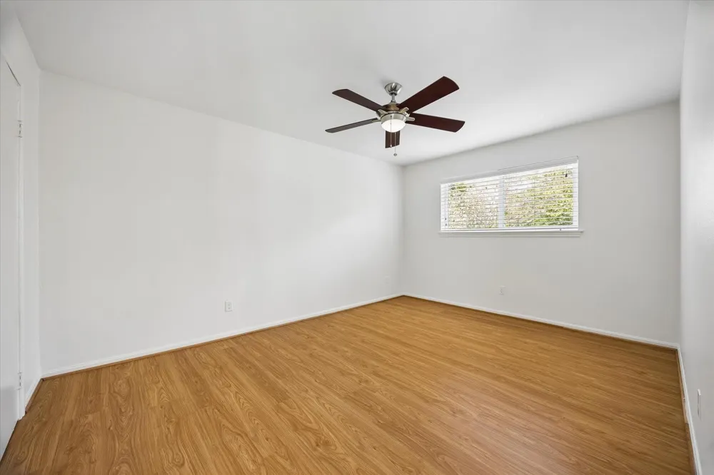 11523 Highgrove Drive Houston, TX 77077