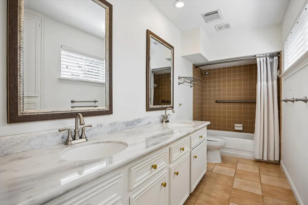 11523 Highgrove Drive Houston, TX 77077
