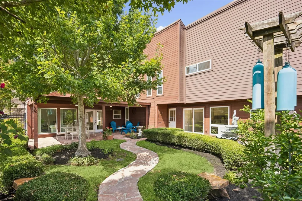 11523 Highgrove Drive Houston, TX 77077