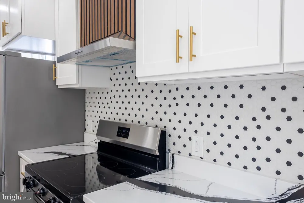 5409 SUMMERFIELD AVENUE Baltimore, MD 21206