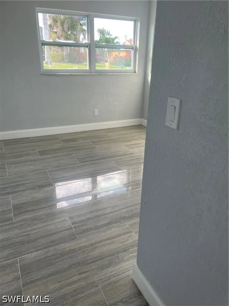 SESAME COURT Cape Coral, FL 33904