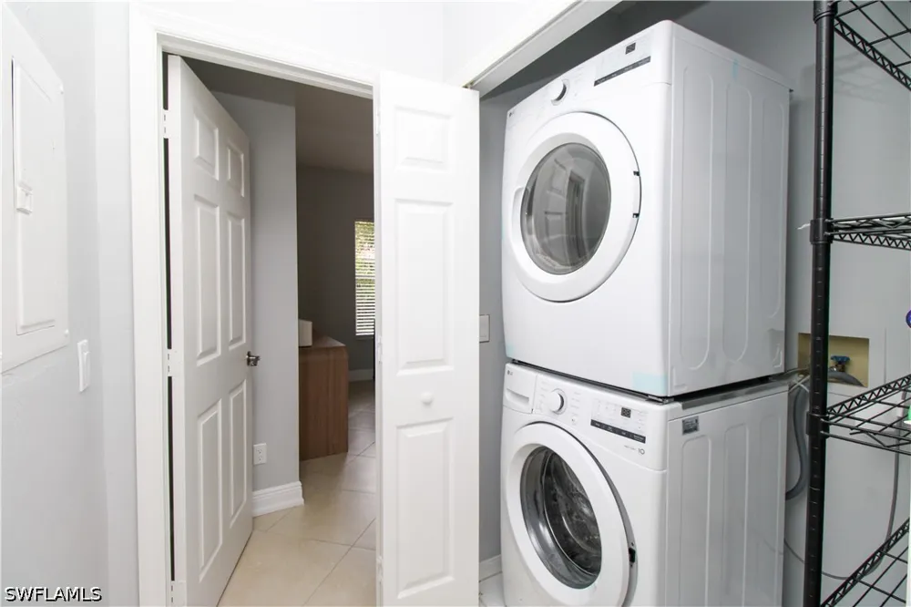 Mardel Court #204 Naples, FL 34104