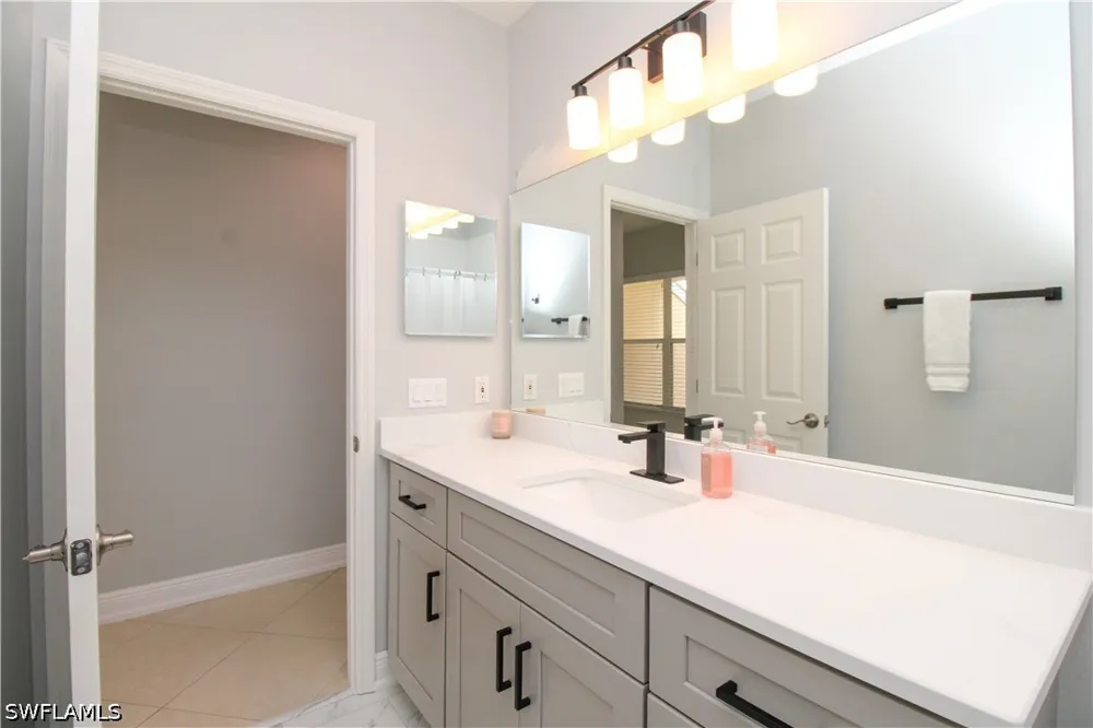 Mardel Court #204 Naples, FL 34104