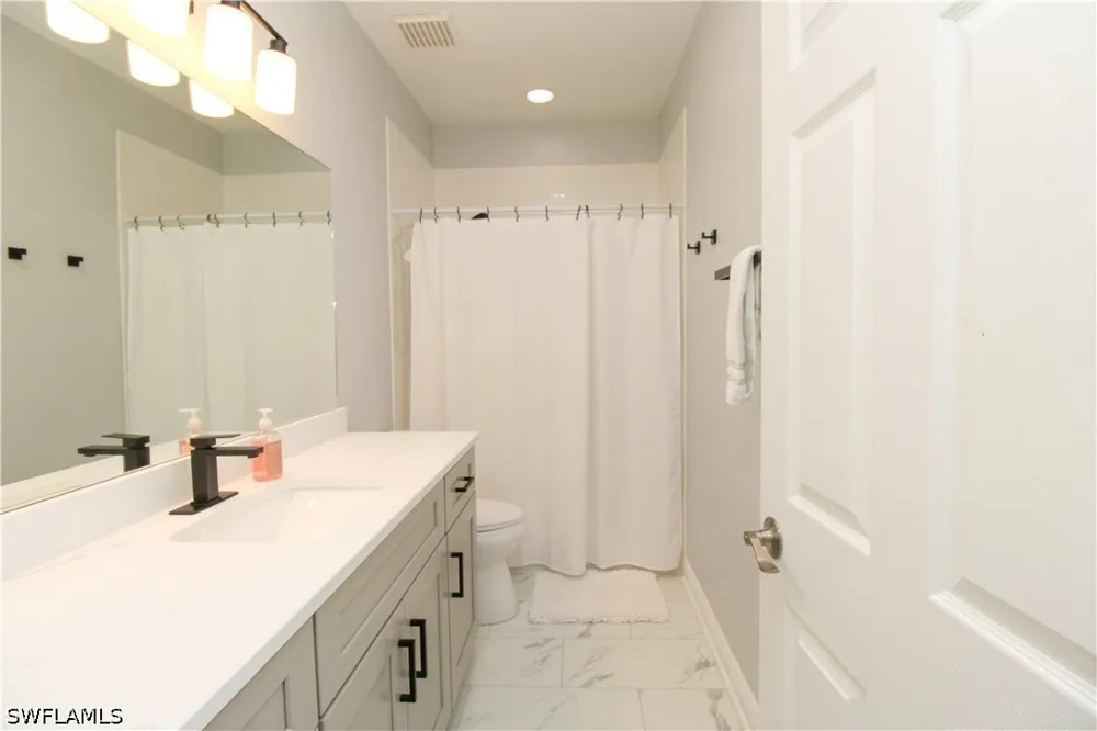 Mardel Court #204 Naples, FL 34104