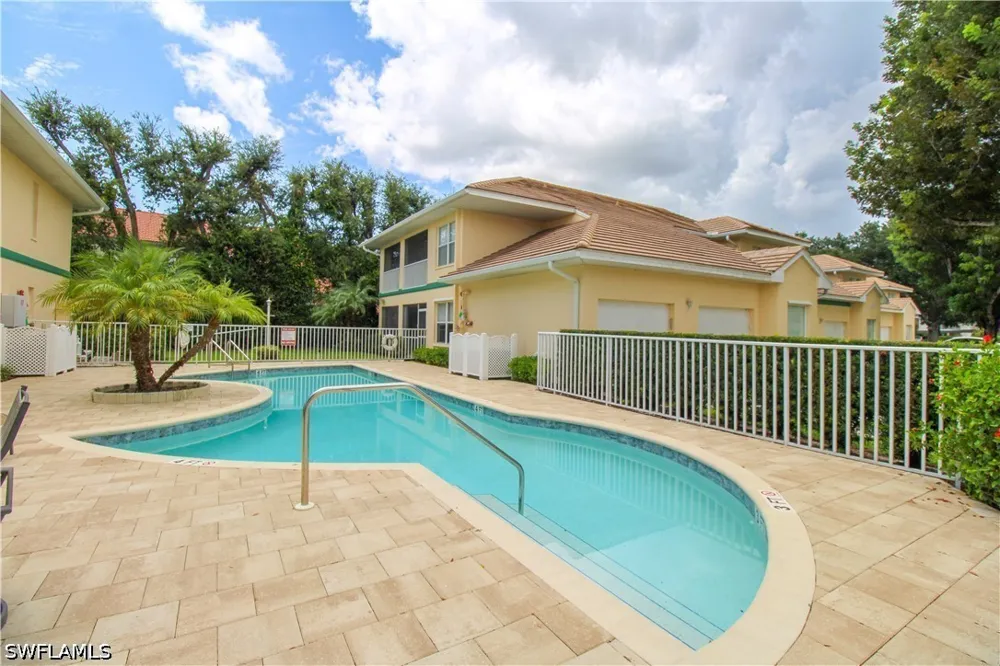 Mardel Court #204 Naples, FL 34104