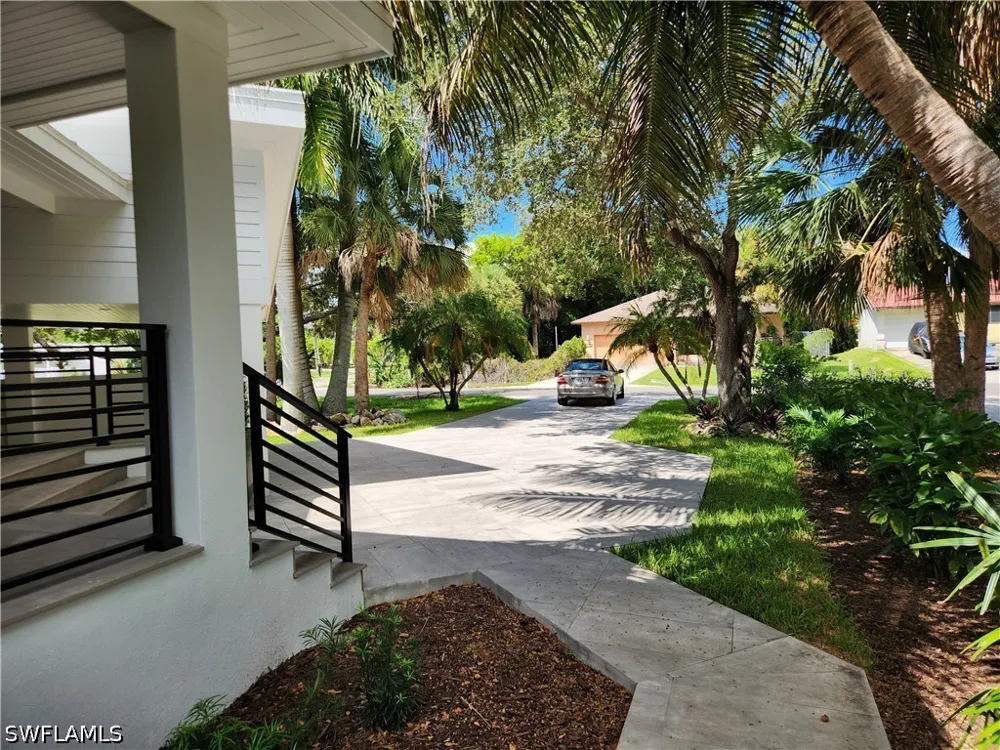 Mockingbird Lane Naples, FL 34104