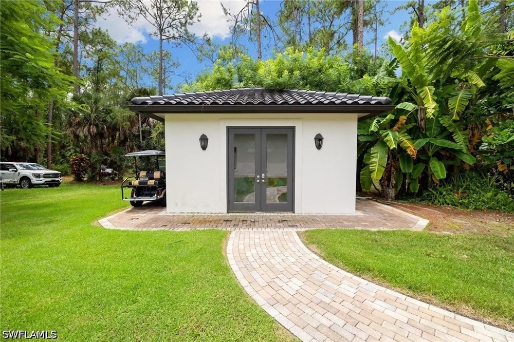 Sycamore Drive Naples, FL 34119