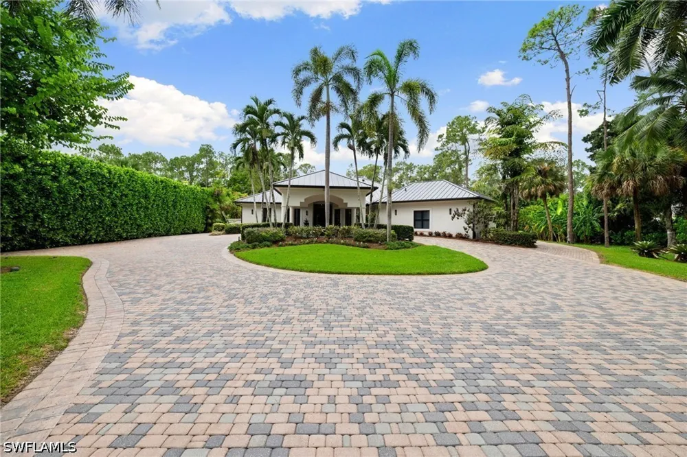 Sycamore Drive Naples, FL 34119