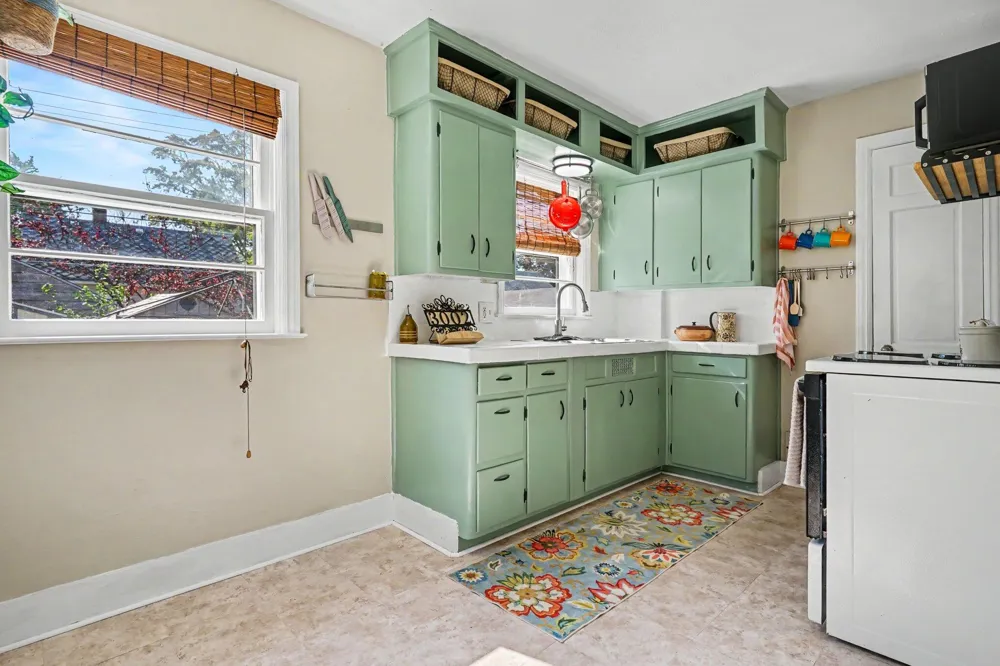 3002 Dawes Road Muskegon, MI 49441