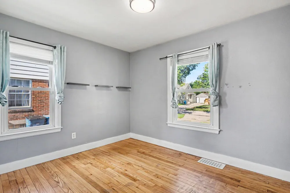 3002 Dawes Road Muskegon, MI 49441