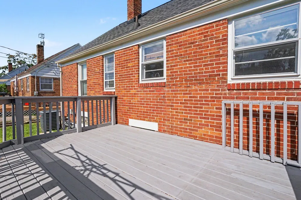 3002 Dawes Road Muskegon, MI 49441