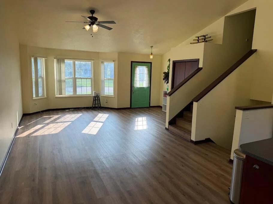 2591 W Pine Lane Holland, MI 49424