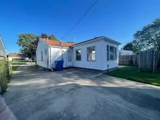 25173 Rosenbusch Boulevard Warren, MI 48089