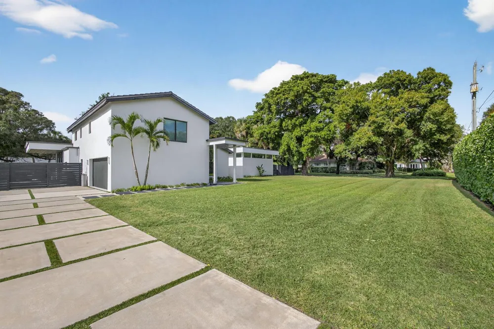 13071 FLAMINGO TERRACE Palm Beach Gardens, FL 33410