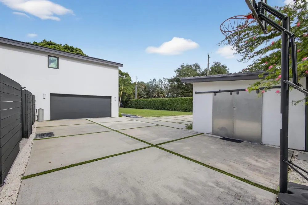 13071 FLAMINGO TERRACE Palm Beach Gardens, FL 33410