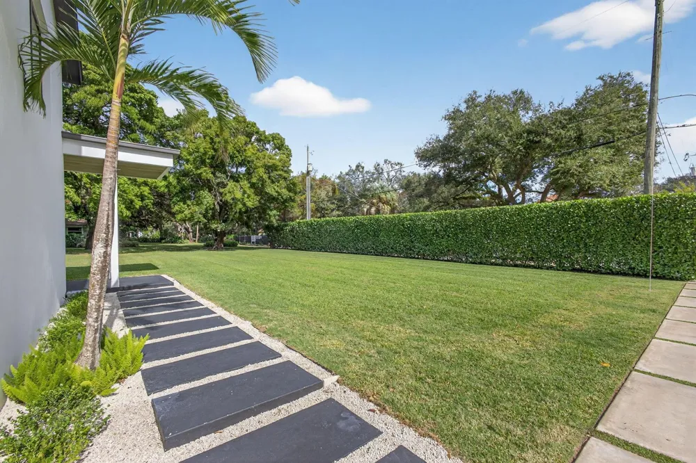 13071 FLAMINGO TERRACE Palm Beach Gardens, FL 33410