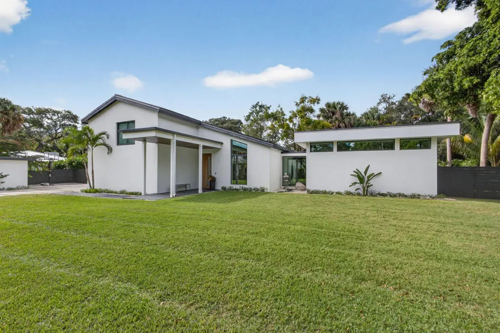 13071 FLAMINGO TERRACE Palm Beach Gardens, FL 33410