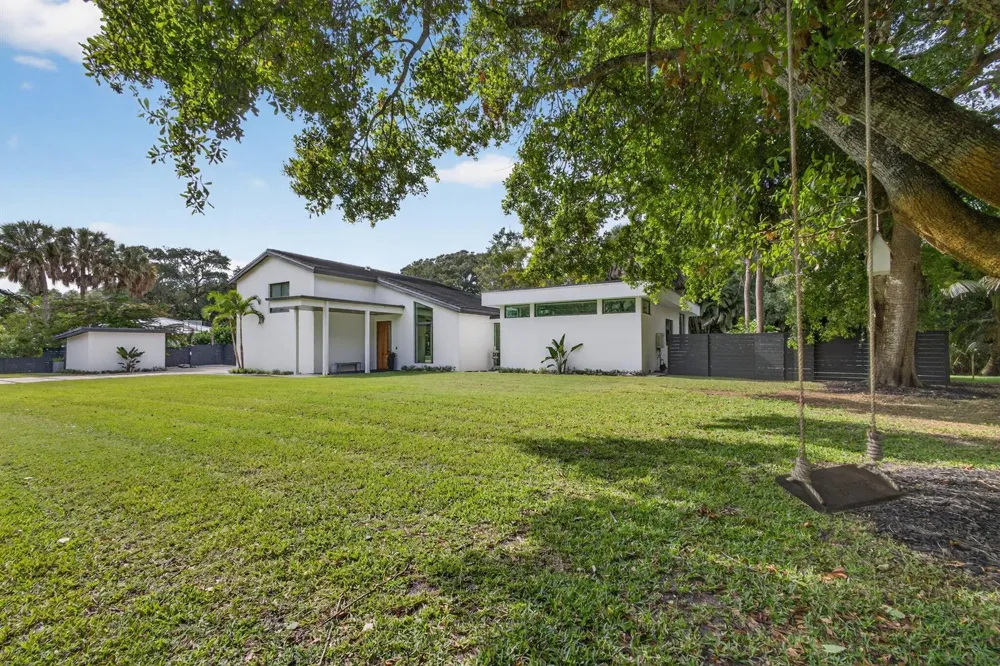 13071 FLAMINGO TERRACE Palm Beach Gardens, FL 33410