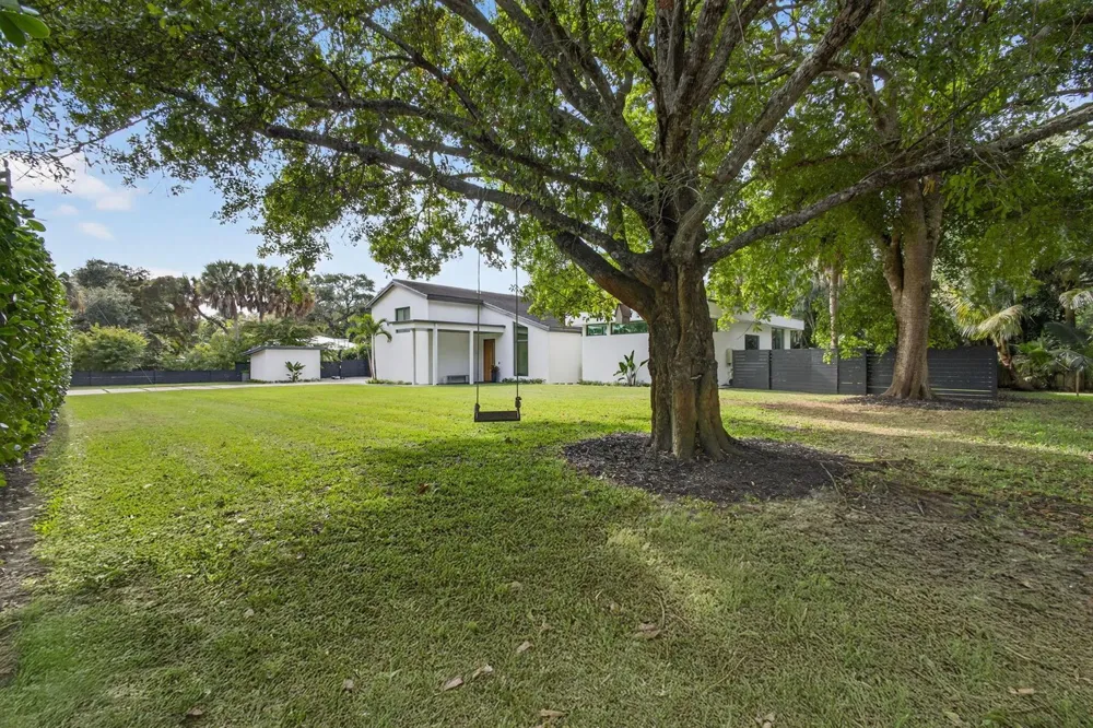 13071 FLAMINGO TERRACE Palm Beach Gardens, FL 33410