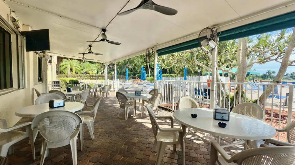 9480 Poinciana Place #201 Davie, FL 33324